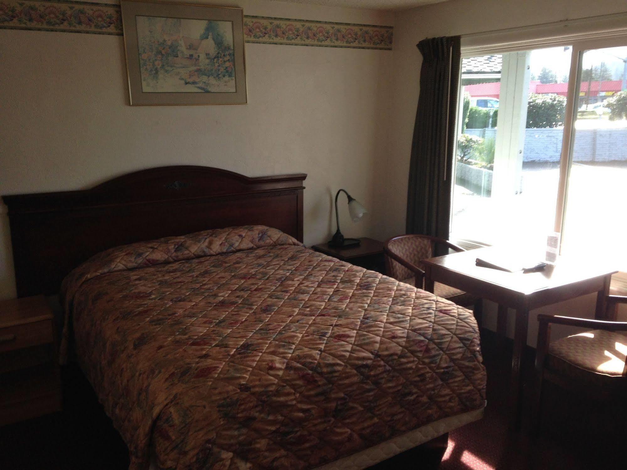 Villa West Motel フローレンス エクステリア 写真